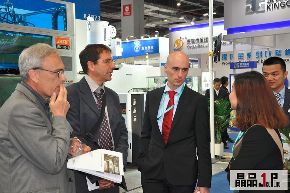 communicating with sacmi team.jpg